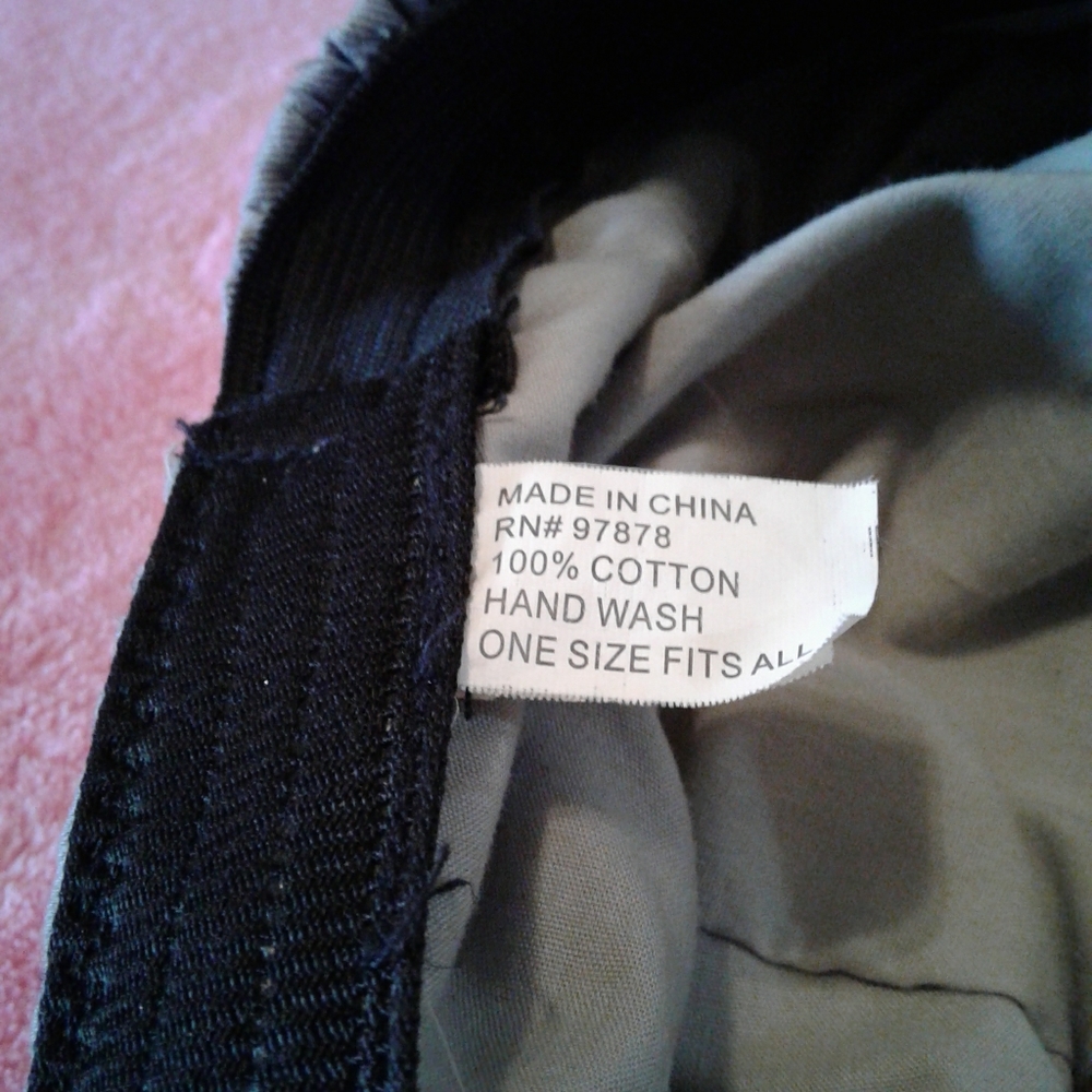 🌺 2 Cute OS Caps/Hats - Picture 11 of 12
